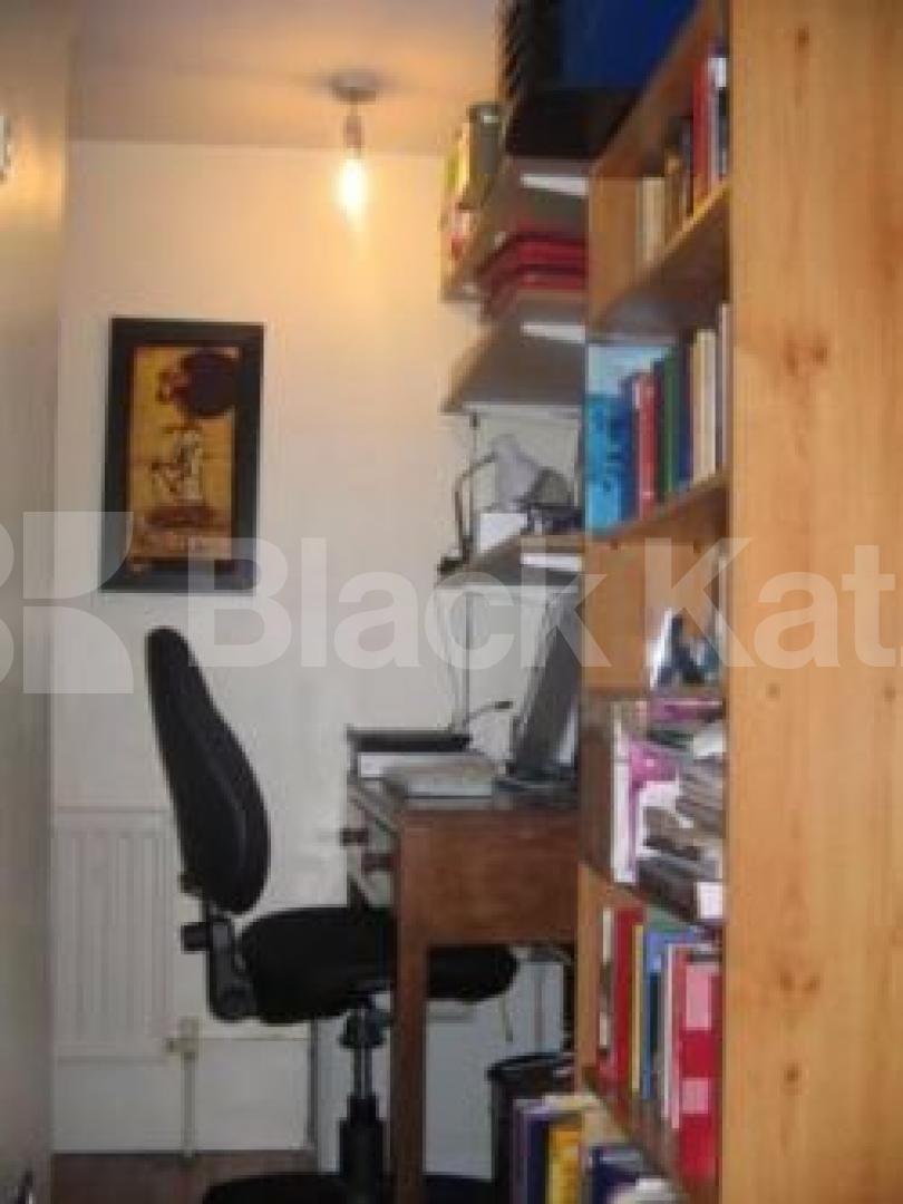 			2 Bedroom, 1 bath, 1 reception Ground Floor Flat			 Marlborough Road, Bound Green